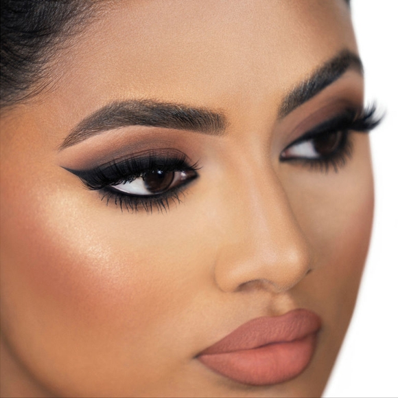 NEW Too Faced Smoke Show Kajal Eyeliner - Picture 3 of 4